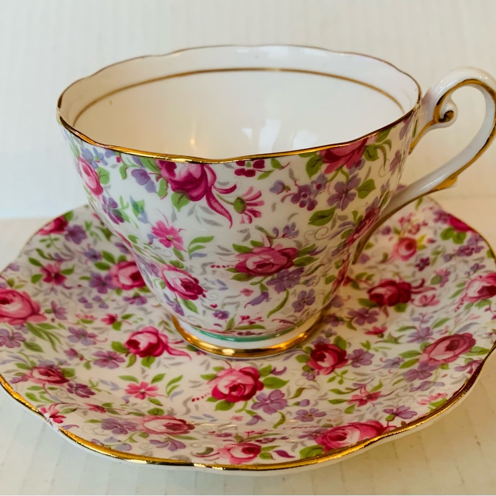 Vintage Royal Standard Pink Red Roses Gold Trim Cup Saucer Fine Bone China